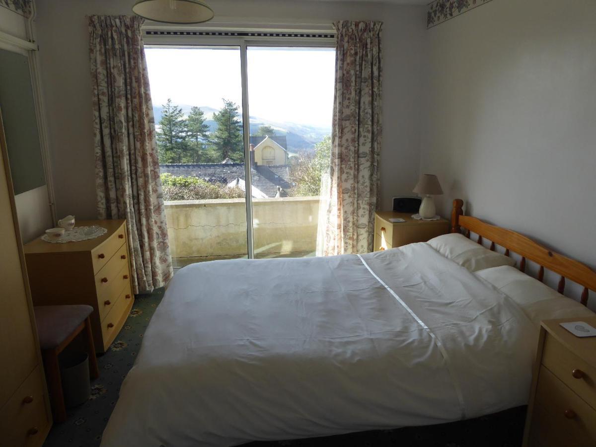 Plas Heulog Holiday Cottages Llanfairfechan Exteriör bild