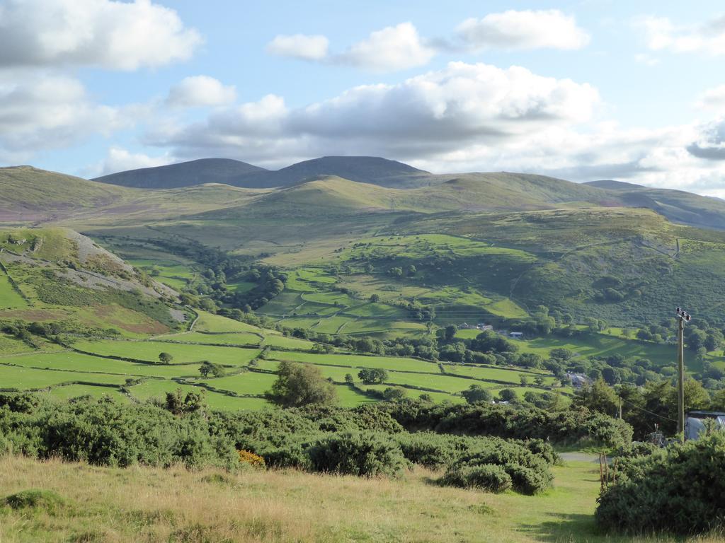 Plas Heulog Holiday Cottages Llanfairfechan Exteriör bild